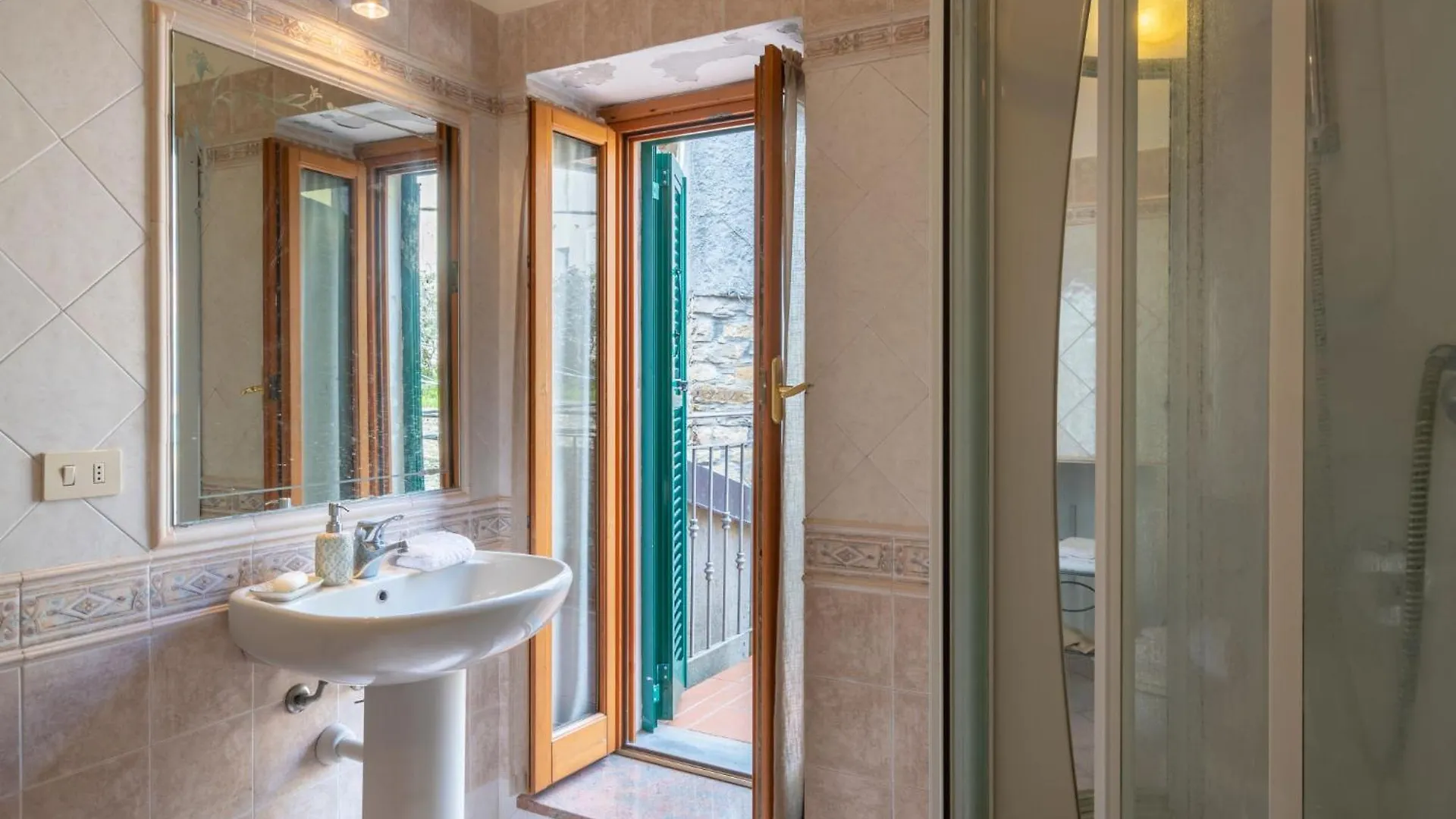 Holiday Home Le Volte & Terrazzo - Ptb192 By Interhome Pietrabruna